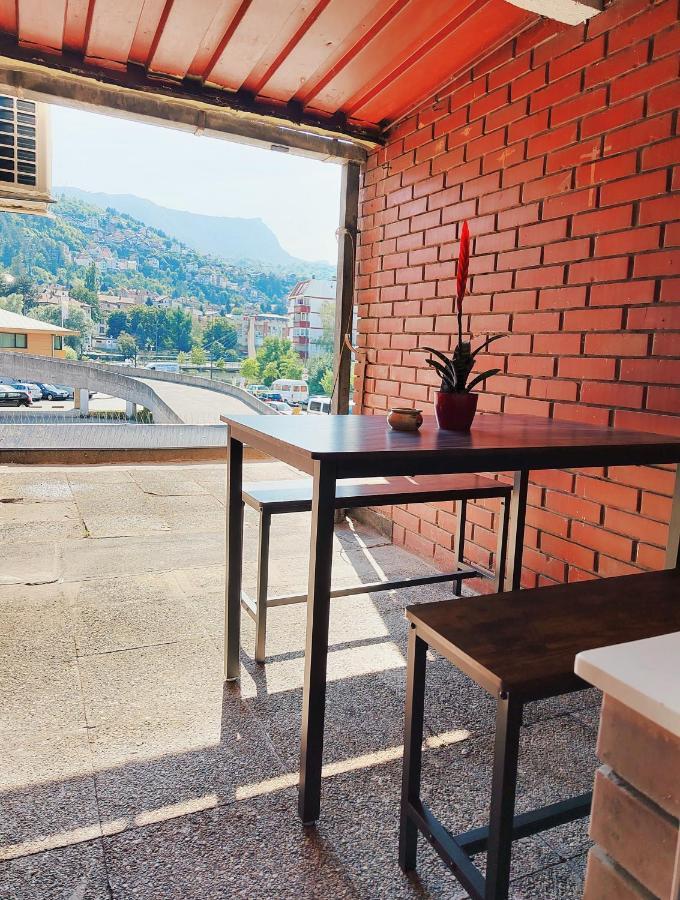 Spacious And Modern Apartment In Town Center Konjic Kültér fotó