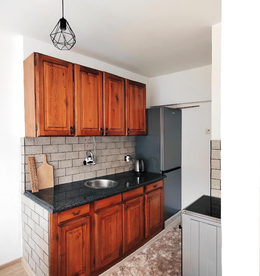 Spacious And Modern Apartment In Town Center Konjic Kültér fotó