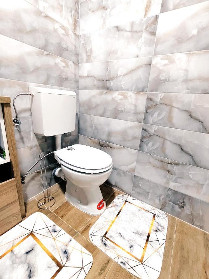 Spacious And Modern Apartment In Town Center Konjic Kültér fotó