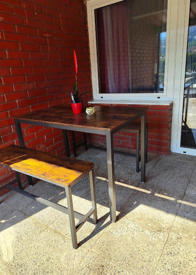 Spacious And Modern Apartment In Town Center Konjic Kültér fotó