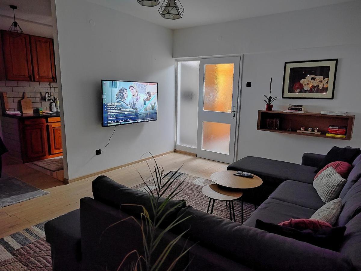 Spacious And Modern Apartment In Town Center Konjic Kültér fotó